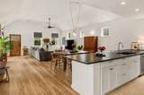 1711 Kenwood Ave - Photo 4