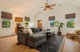 1711 Kenwood Ave - Photo 5