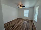 1009 Alex St - Photo 5