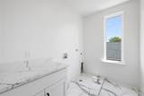 1606 Harvey St - Photo 18
