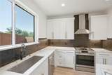 1606 Harvey St - Photo 9