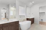 4746 Regents Pl - Photo 14