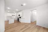 220 Hornet St - Photo 14