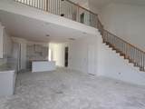 912 Purmela St - Photo 2