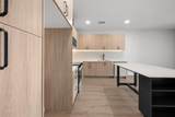 634 Central Pkwy - Photo 4