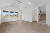 1104 Universal Dr - Photo 6