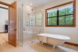 1525 Springlake Dr - Photo 16