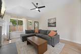 2105 Yaupon Holw - Photo 10