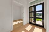 112 Las Posas Dr - Photo 18