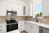 802 Creek St - Photo 10