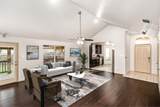 409 Lydia Ln - Photo 3