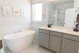 304 Winding Hollow Ln - Photo 11
