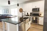 304 Winding Hollow Ln - Photo 5
