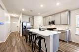 1100 View Dr - Photo 3