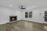 2704 Loyola Ln - Photo 9