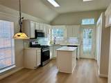104 Benchmark St - Photo 8