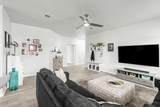 238 Wells Bnd - Photo 4