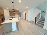 918 Kapok St - Photo 3