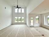 918 Kapok St - Photo 5