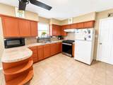650 Vaughan St - Photo 2