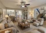 8111 Middle Ct - Photo 7