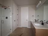 629 Clarissa St - Photo 11