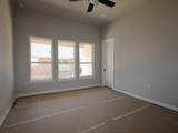 629 Clarissa St - Photo 9