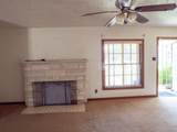 710 Austin Ave - Photo 7