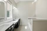 6711 Calabria Dr - Photo 20