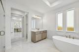 7400 Desert Needle Dr - Photo 19
