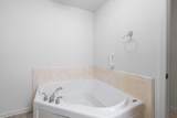 6201 Oakclaire Dr - Photo 18