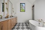 404 55th 1/2 St - Photo 17