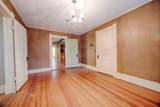 705 Baumgarten St - Photo 5