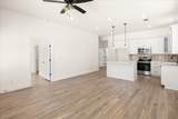 802 Creek St - Photo 5