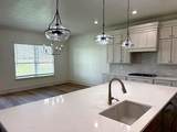 1614 Hunt Dr - Photo 5