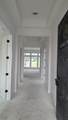 220 Scofield Ave - Photo 2