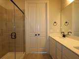 609 Clarissa St - Photo 10