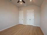 609 Clarissa St - Photo 8