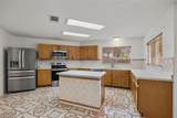 805 Catumet Dr - Photo 12