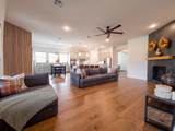 749 Jacksdaw Dr - Photo 10