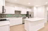 208 Birch Oak Ln - Photo 2