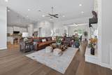 4105 Haight St - Photo 11