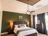 1335 Gruene Glen St - Photo 19