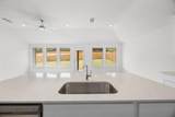 313 Sepulveda St - Photo 10