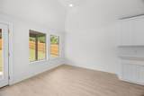 313 Sepulveda St - Photo 7