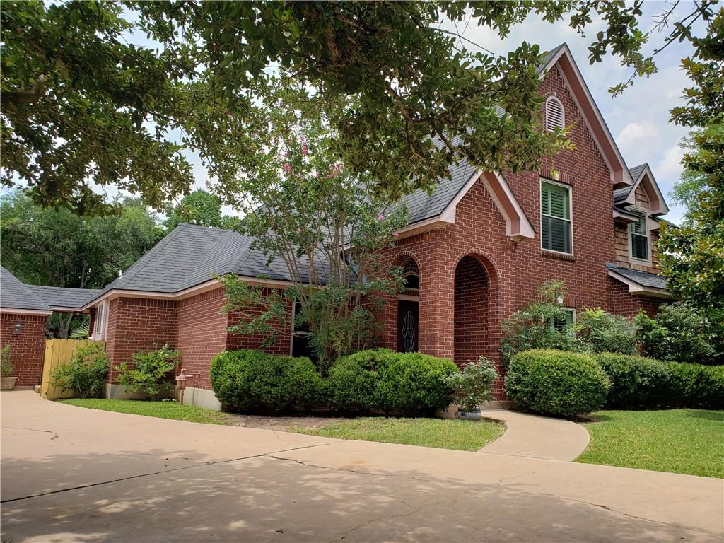 1110 Twin Creek Dr - Photo 1