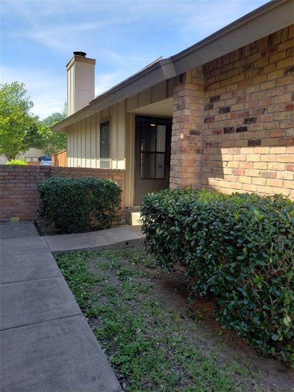 11214 Parkfield Dr - Photo 1