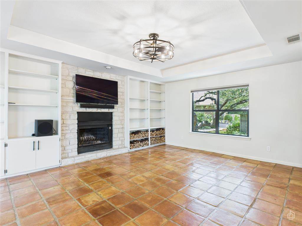 6401 Cascada Dr - Photo 1