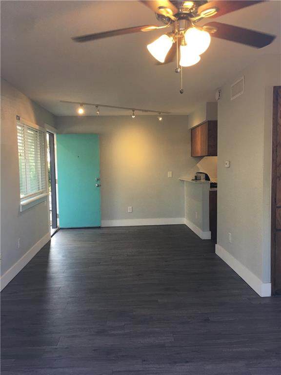 624 37th St - Photo 1