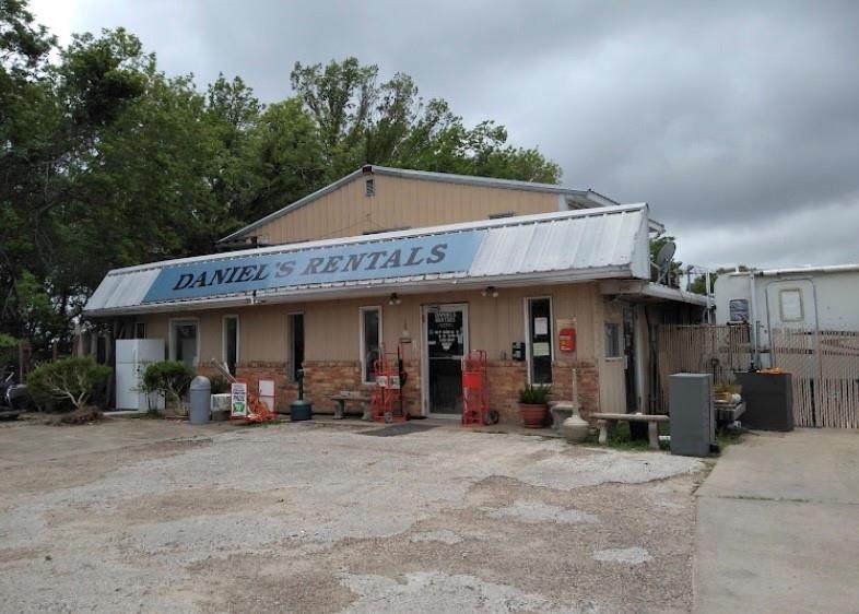 2118 Brazosport Blvd - Photo 1